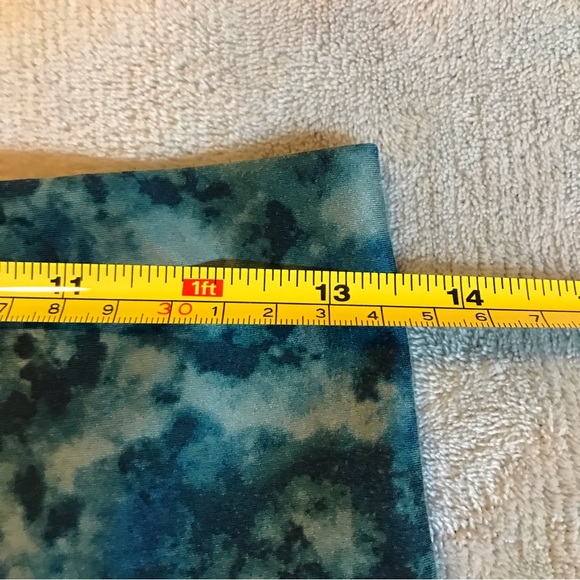 Athleta Salutation Stash 7/8 tight M turquoise blue tie-dye NWOT - Picture 14 of 15